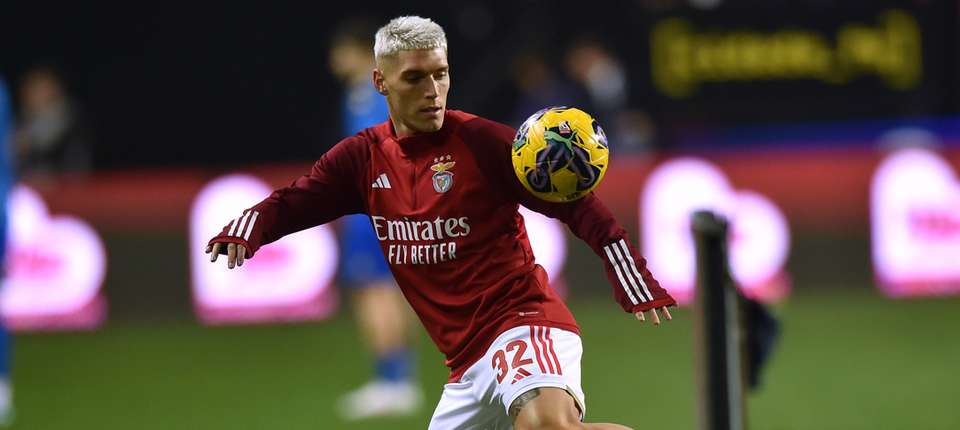 Benfica: Rollheiser anima treino do Deportivo Sarmiento