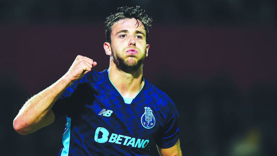 Nico González, médio espanhol de 23 anos do FC Porto, cobiçado pelo City (Foto: GRAFISLAB)