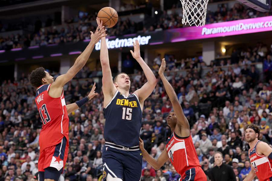 Jokic em ação pelos Nuggets