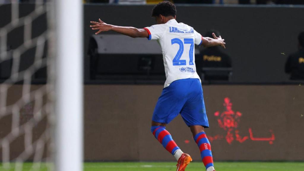 Lamine Yamal, do Barcelona, na meia-final da Supertaça de Espanha (Getty Images)