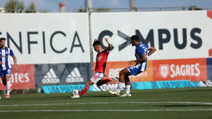 Benfica B aplica mão cheia ao FC Porto B