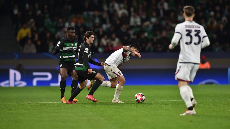 Francisco Trincão frente ao Bolonha