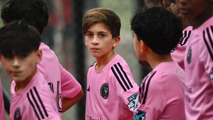 Tal pai, tal filho: Thiago Messi marcou 11 golos num só jogo