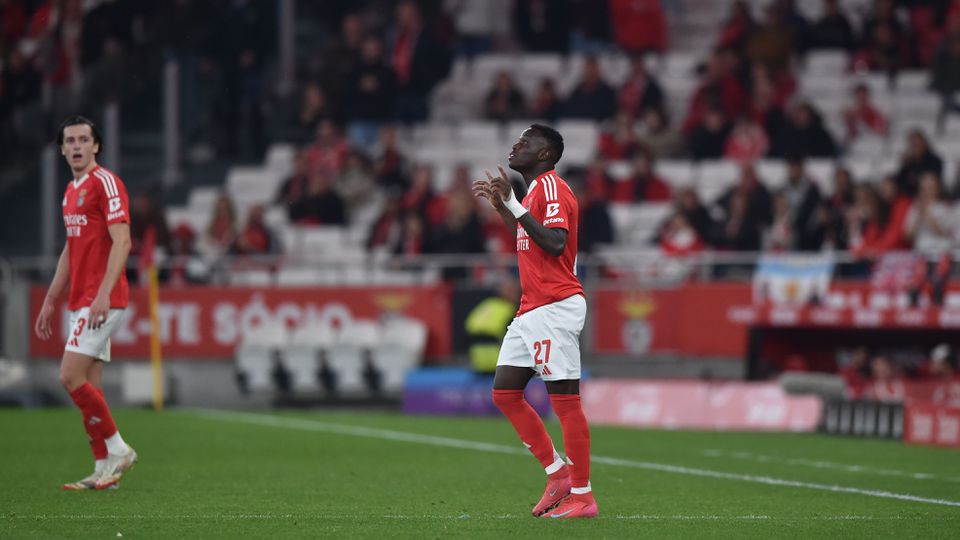 Bruma marcou o primeiro golo de águia ao peito