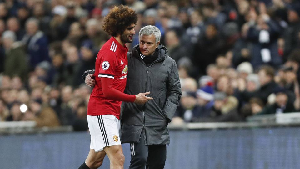 Mourinho despede-se de Fellaini: «Descansa esses tornozelos»
