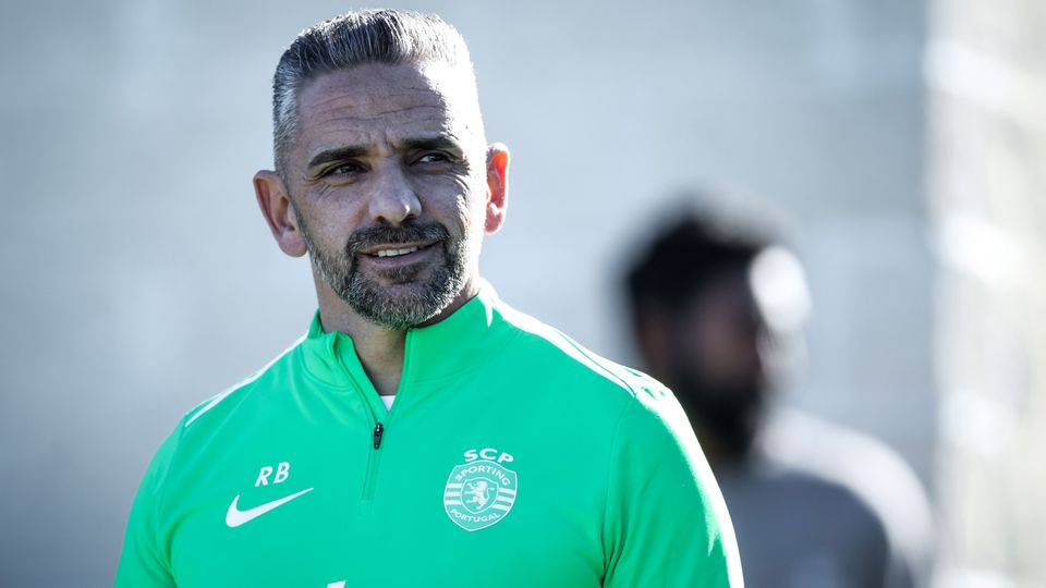Rui Borges orienta treino do Sporting