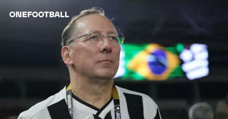 Dono da SAF do Botafogo, John Textor negocia compra do Casa Pia, modesto clube português