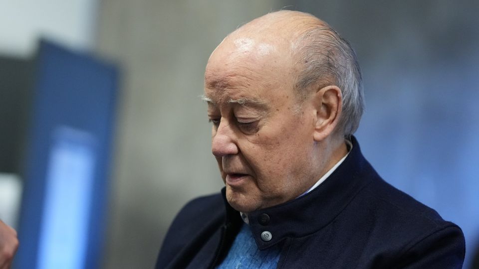 O que está por trás das letras de Fernando Póvoas?