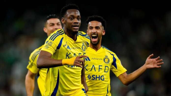 Jhon Durán a festejar o golo do Al Nassr