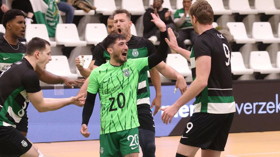 Equipa de voleibol do Sporting, 2024-25. Foto CEV
