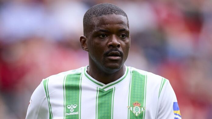 Cinco meses depois, William Carvalho está de volta aos treinos no Betis