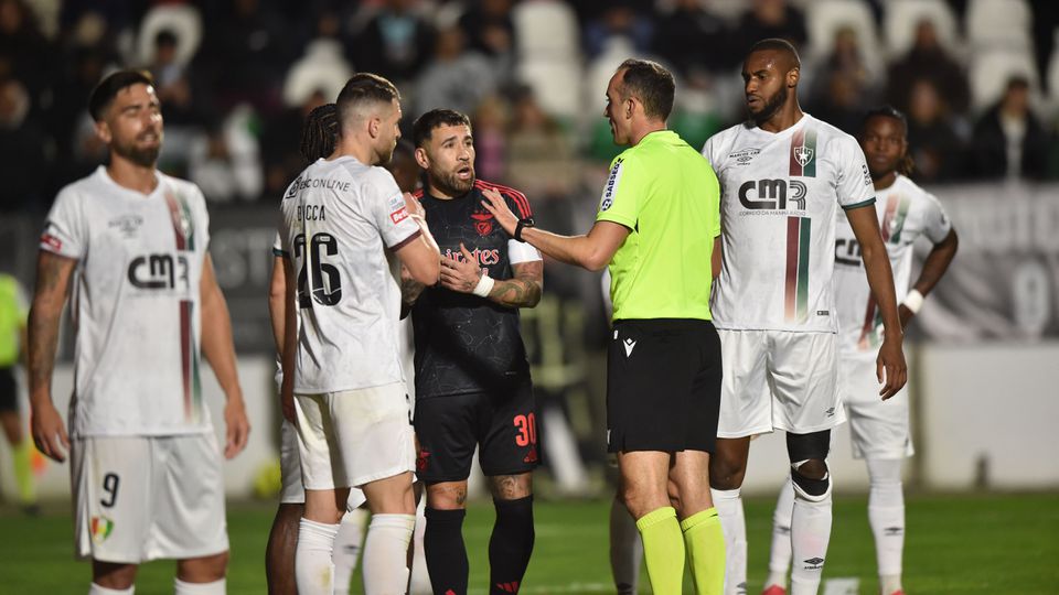 João Pinheiro foi o árbitro do E. Amadora-Benfica (foto: Miguel Nunes)