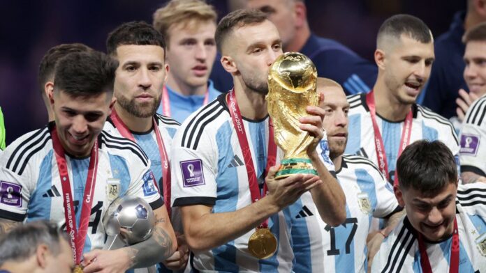 Campeão do mundo em risco de falhar a Copa América devido a lesão