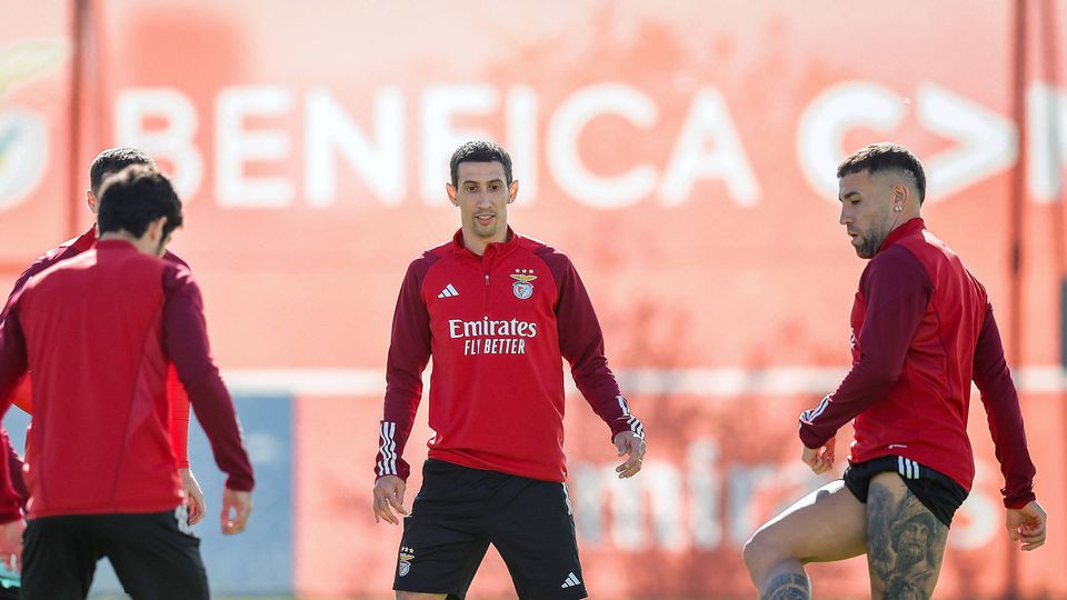 «Otamendi e Di María? Acho que um joga e o outro não»
