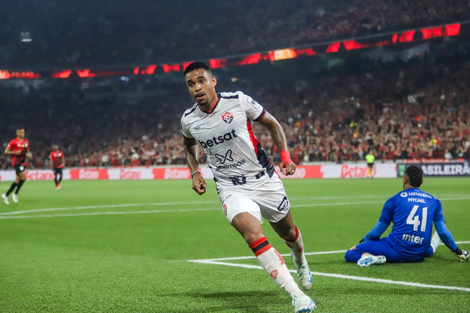 Melhor marcador do Brasileirão paga a própria cláusula para ficar livre