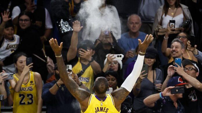 LeBron e o fim de carreira: «Não vou jogar mais 21 anos, isso é certo!»