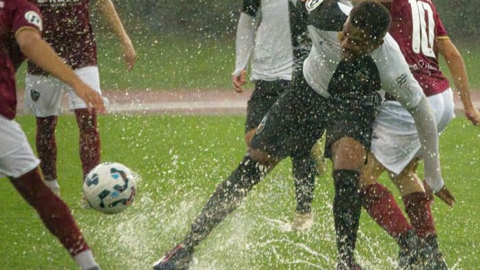 Sub-23: Mau tempo adia Farense-AC Viseu