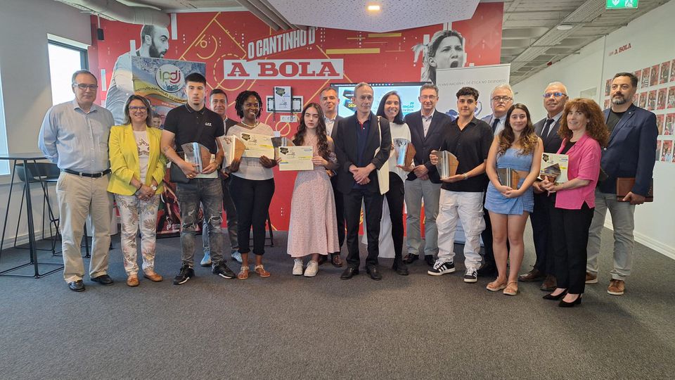 Abertas inscrições para 13.ª edição do Concurso Literário 'Ética na Vida e no Desporto'
