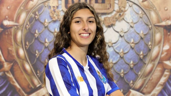 Beatriz Amorim é reforço para o ataque da equipa feminina do FC Porto