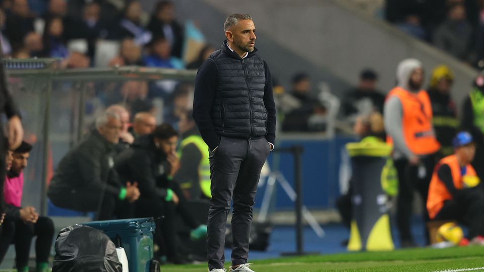 Rui Borges a orientar o Sporting pela primeira vez no Dragão