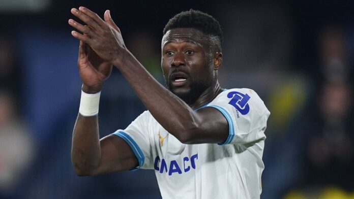 Mbemba nos convocados do Marselha para o Benfica