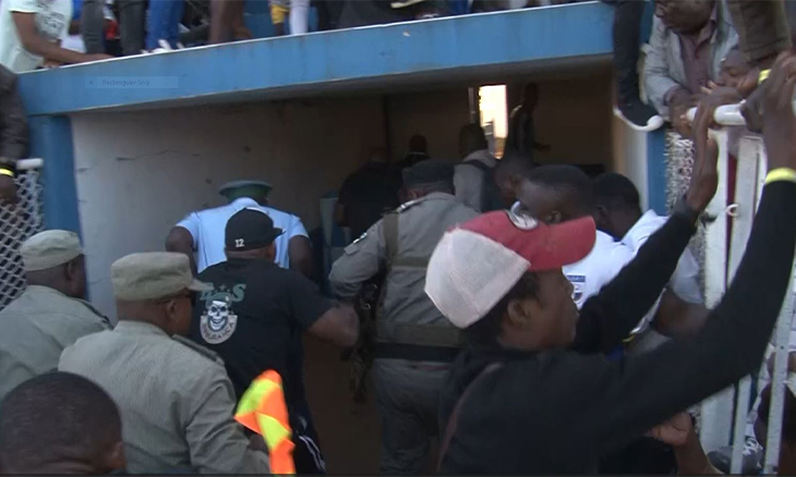 adeptos-agredem-arbitro-2