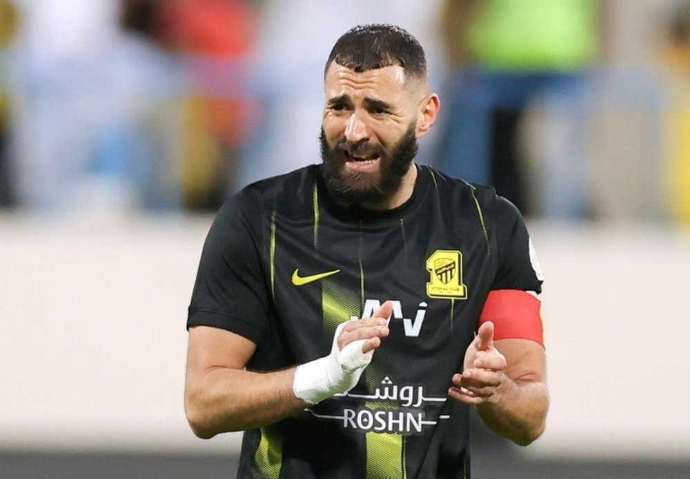 Karim Benzema retorna ao Al-Ittihad com 17 dias de atraso. AFP