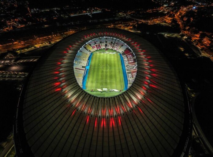 Fotografia aérea do Maracanã, no Rio de Janeiro. EFE/Antonio Lacerda