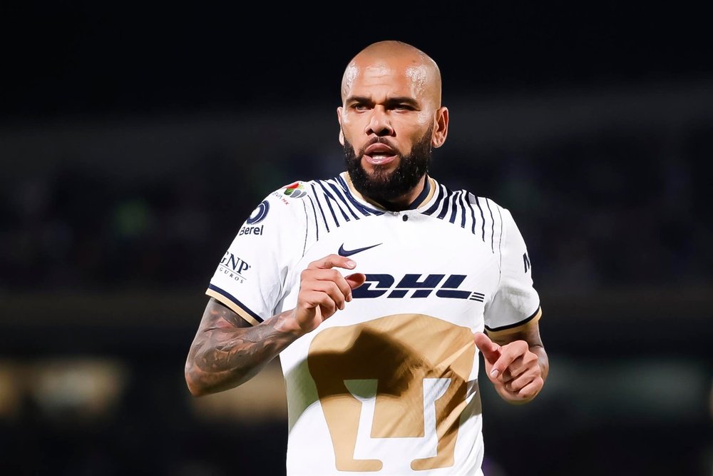 Daniel Alves volta a mudar versão e agora diz que estava bêbado. EFE