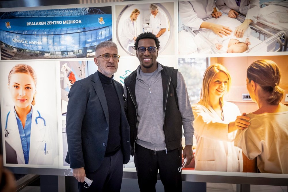 Sheraldo Becker reforça à Real Sociedad. EFE