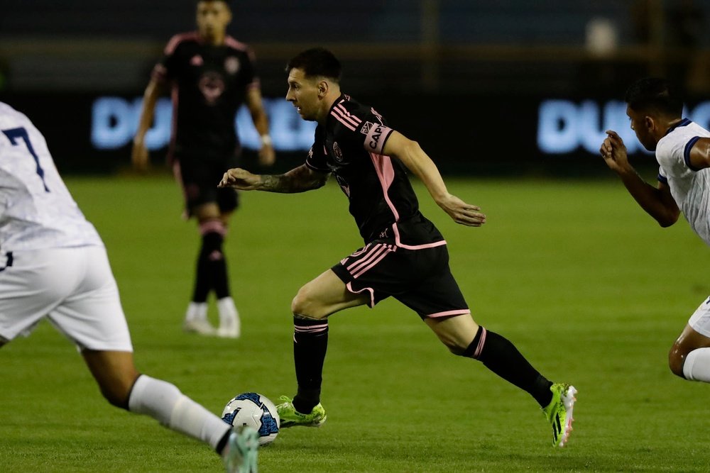 Messi com a camisa do Inter Miami . EFE