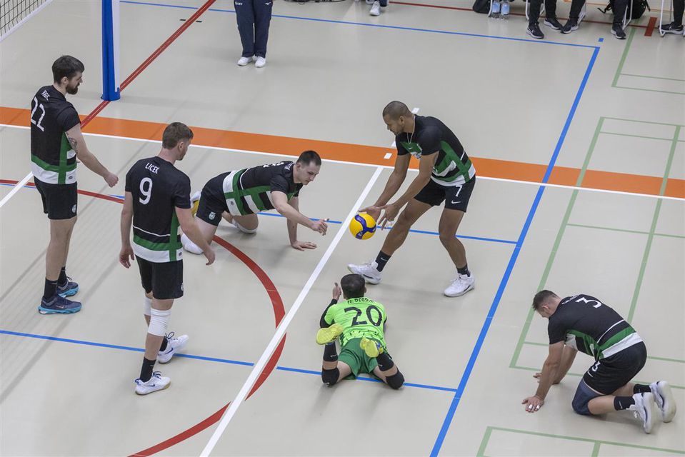 Sporting resiste a sete(!) 'match points' para vencer Castêlo da Maia