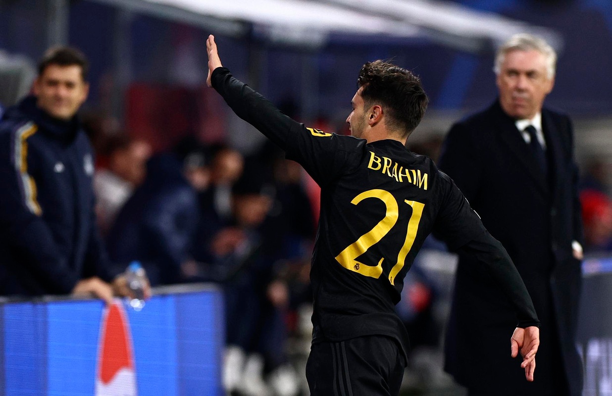 brahim-diaz-celebra-un-gol-en-el-rb-leipzig-real-madrid-de-ida-de-octavos-de-final-de-la-champions-league-2023-24-efe-filip-singer