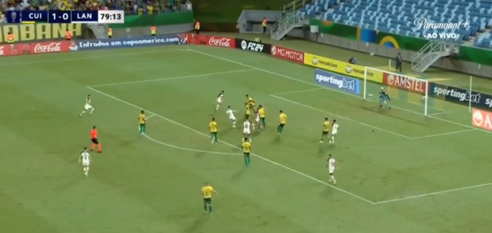 Captura do jogo entre Cuiabá e Lanús. Captura/Paramount