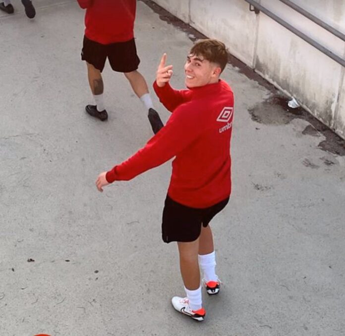 Rayo Vallecano acerta com filho de Totti. Captura/Instagram/francescototti
