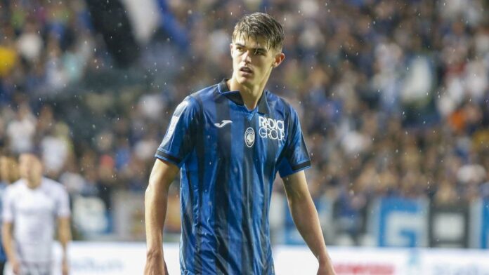 Atalanta chega a acordo com Milan e garante De Ketelaere em definitivo