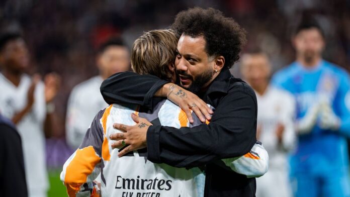 Marcelo homenageado em Madrid pelo Real