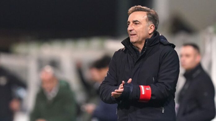 Carvalhal confirma saídas: «Desejo felicidades a Matheus e Bruma»