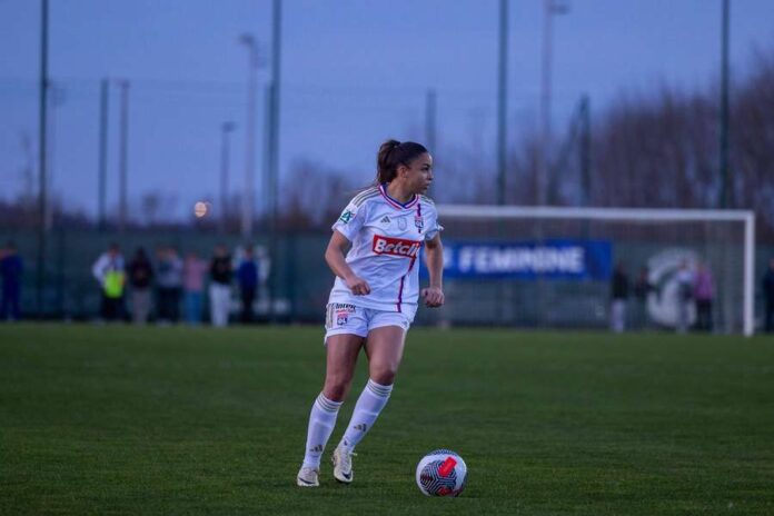 Delphine Cascarino durante o jogo da Taça de França contra o Montauban.