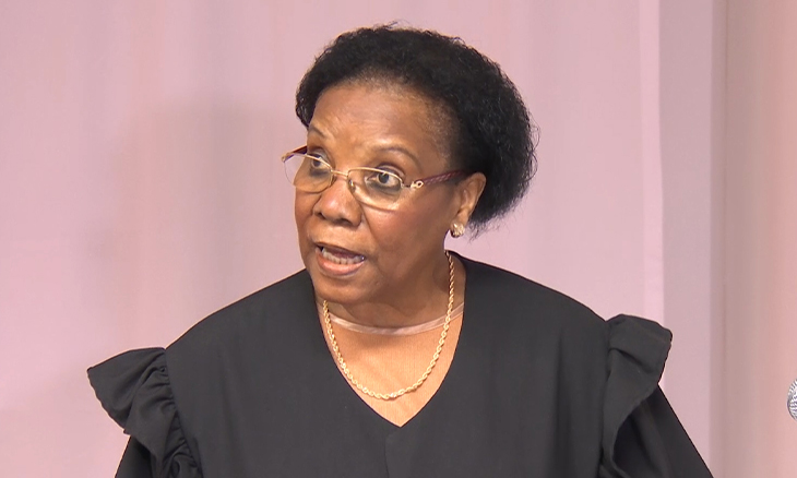 e-a-presidente-do-tribunal-administrativo-e-do-conselho-superior-de-magistratura-judicial-lucia-do-amaral