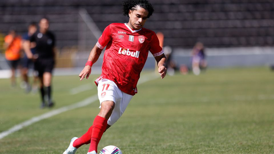 Mercado: Santa Clara recusa €5 milhões por Gabriel Silva