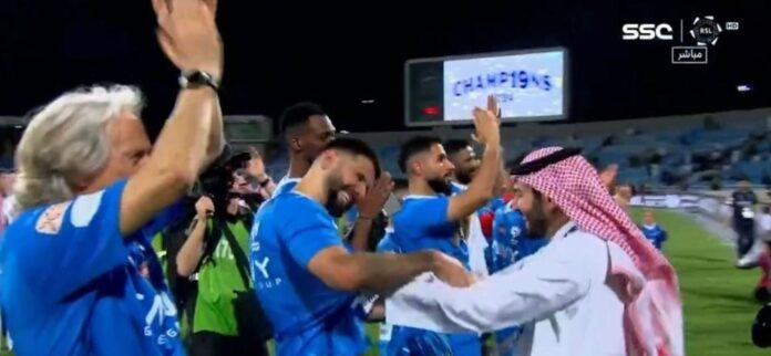 O Al Hilal não falhou contra o Al Hazem e confirmou o título. Captura/SSC