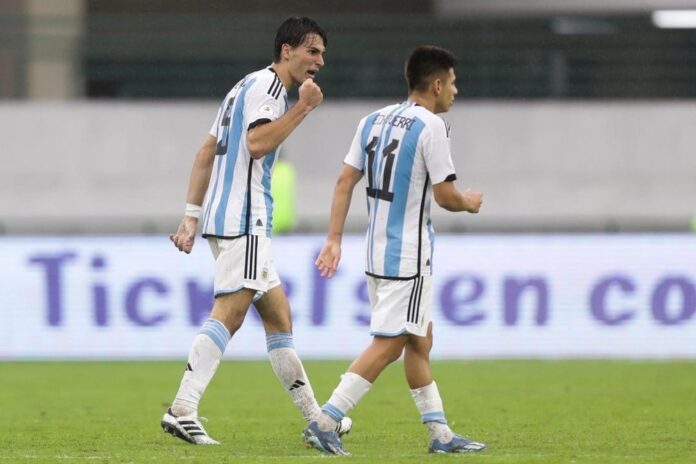 Redondo manteve o sonho vivo para a Argentina. EFE