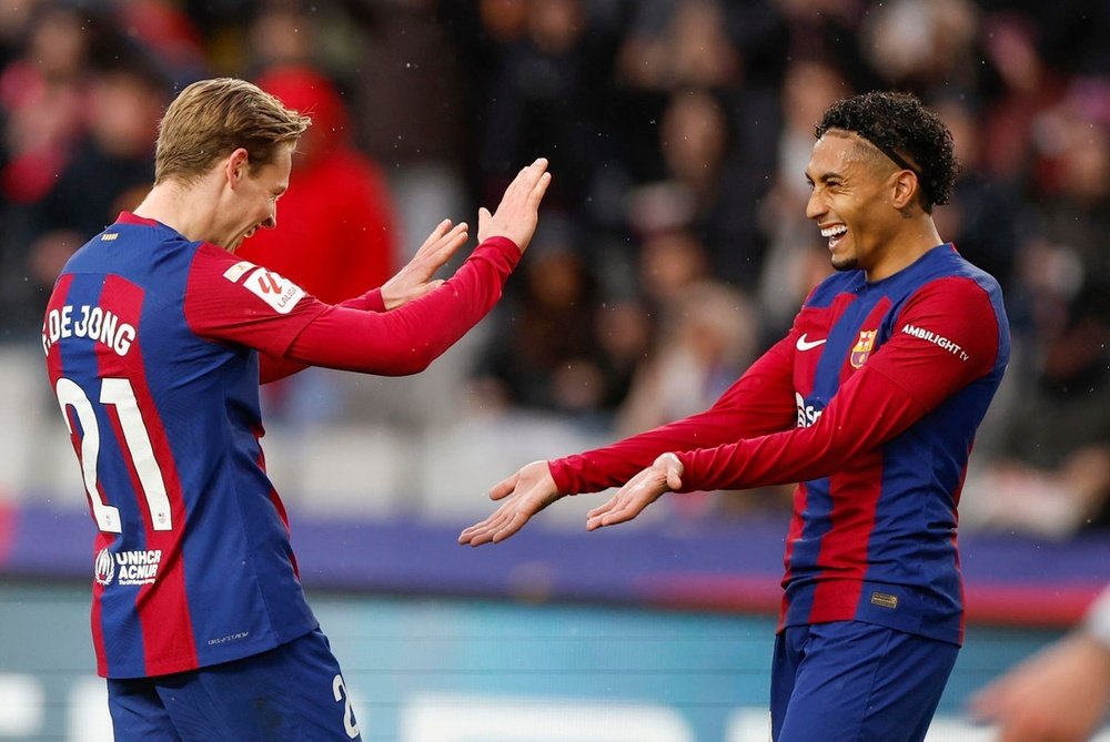 De Jong, autocrítico apesar do 4-0. EFE/Alberto Estévez