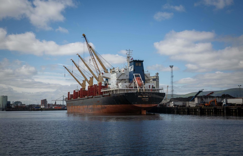 Avanços no comércio variaram entre os setores com destaque para os de energia verde e IA