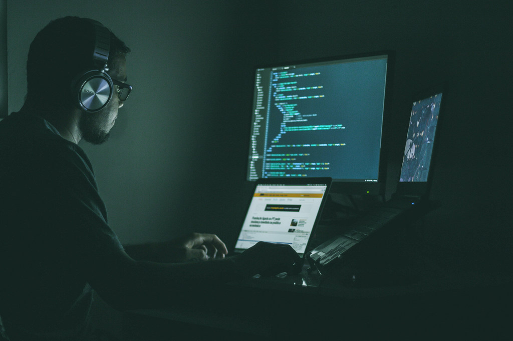 Formas de exploração infantil incluem implementação de criptografia de ponta a ponta sem mecanismos de segurança integrados Formas de exploração infantil incluem implementação de criptografia de ponta a ponta sem mecanismos de segurança integrados