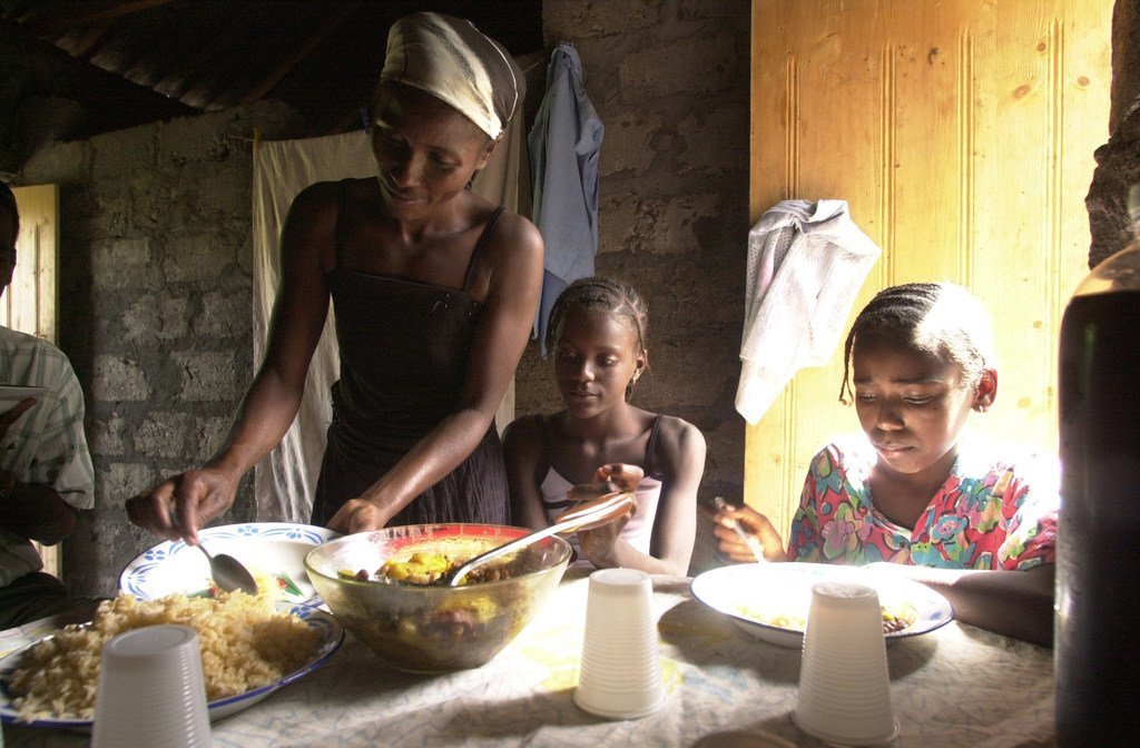 Governo cabo-verdiano aponta questões como emprego, trabalho digno e eliminação da pobreza como maiores preocupações da sua agenda Governo cabo-verdiano aponta questões como emprego, trabalho digno e eliminação da pobreza como maiores preocupações da sua agenda