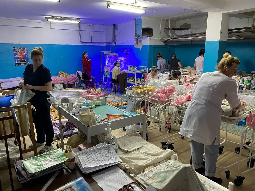 Autoridades relataram 45 vítimas civis recentes e a destruição de mais de 100 casas