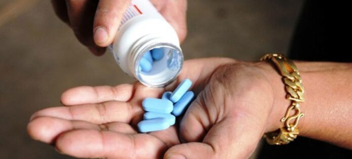 Unaids prosseguirá com os esforços para garantir o atendimento a todas as pessoas vivendo  com o HIV