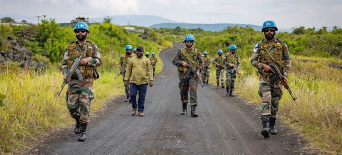 O Batalhão de Desdobramento Rápido Indiano da Monusco patrulha sua base em Sake, na província de Kivu do Norte